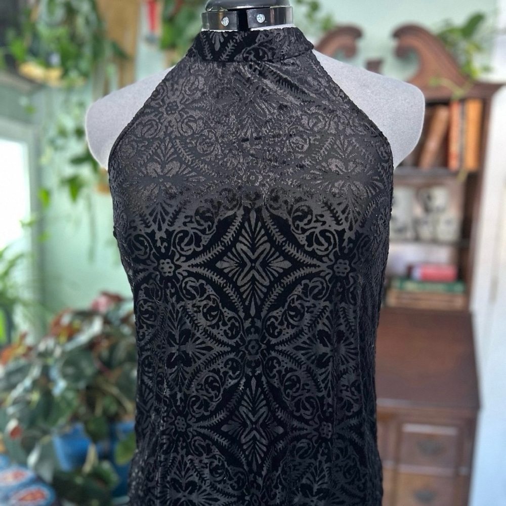 Y2K Miss Selfridge black velvet burnout halter top. Size M (8) - Picture 3 of 7
